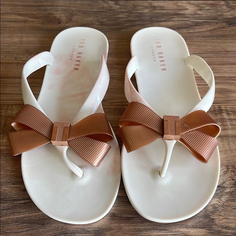 Ted Baker London womens 39 Suszie Bow white Flip Flop Rose Gold Jelly flat